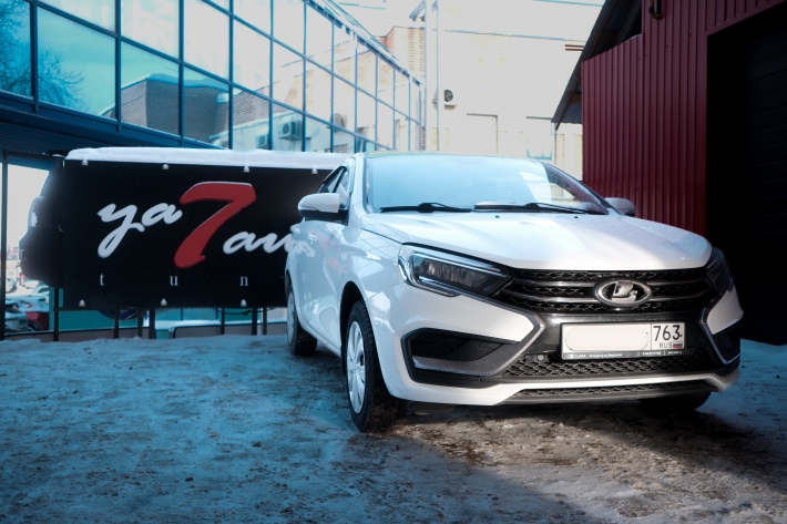 Lada Vesta - установка сигнализации и защита кузова бронепленкой