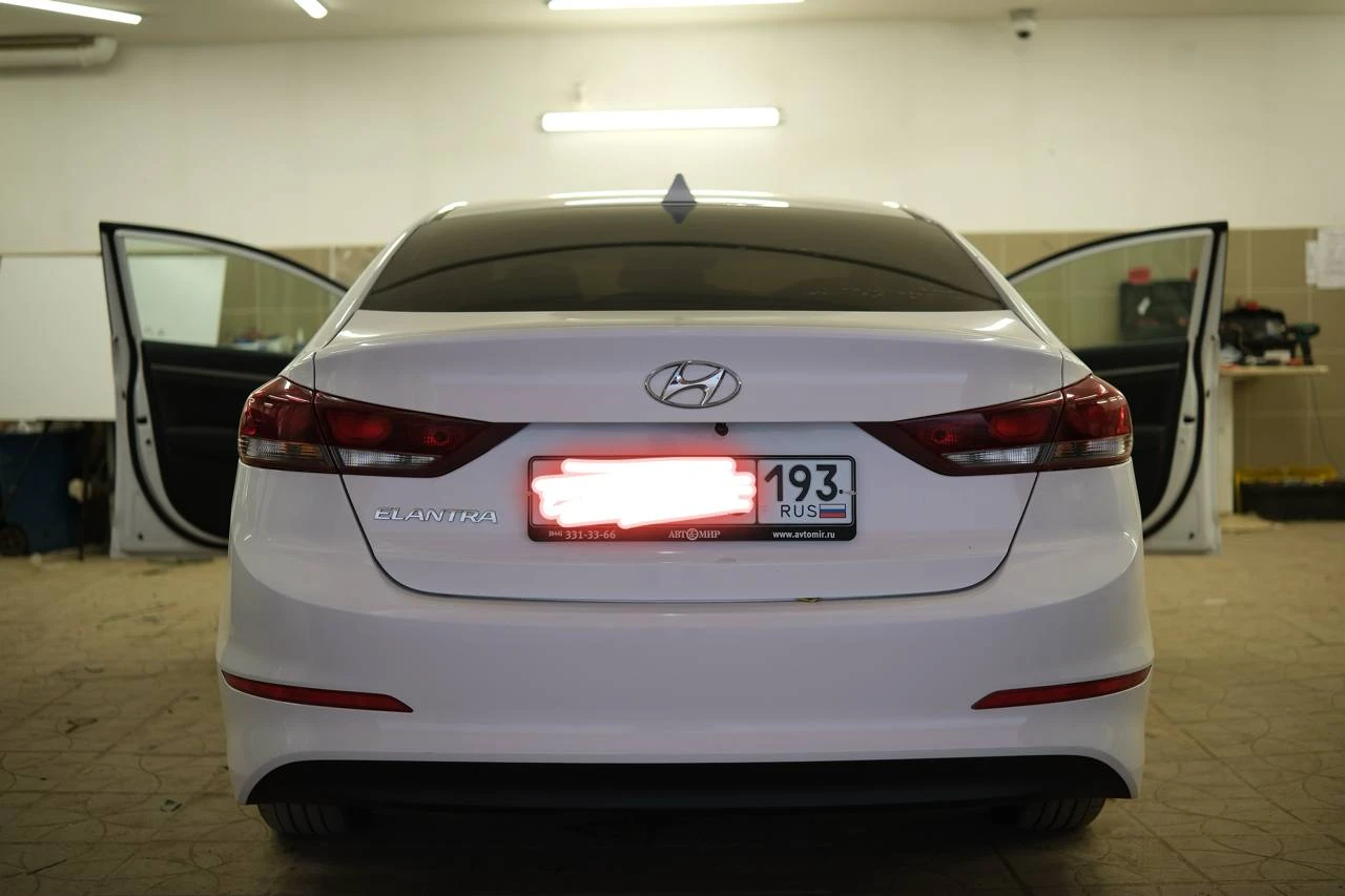 Hyundai Elantra 2017 - установка Андроид-магнитолы и автосигнализации