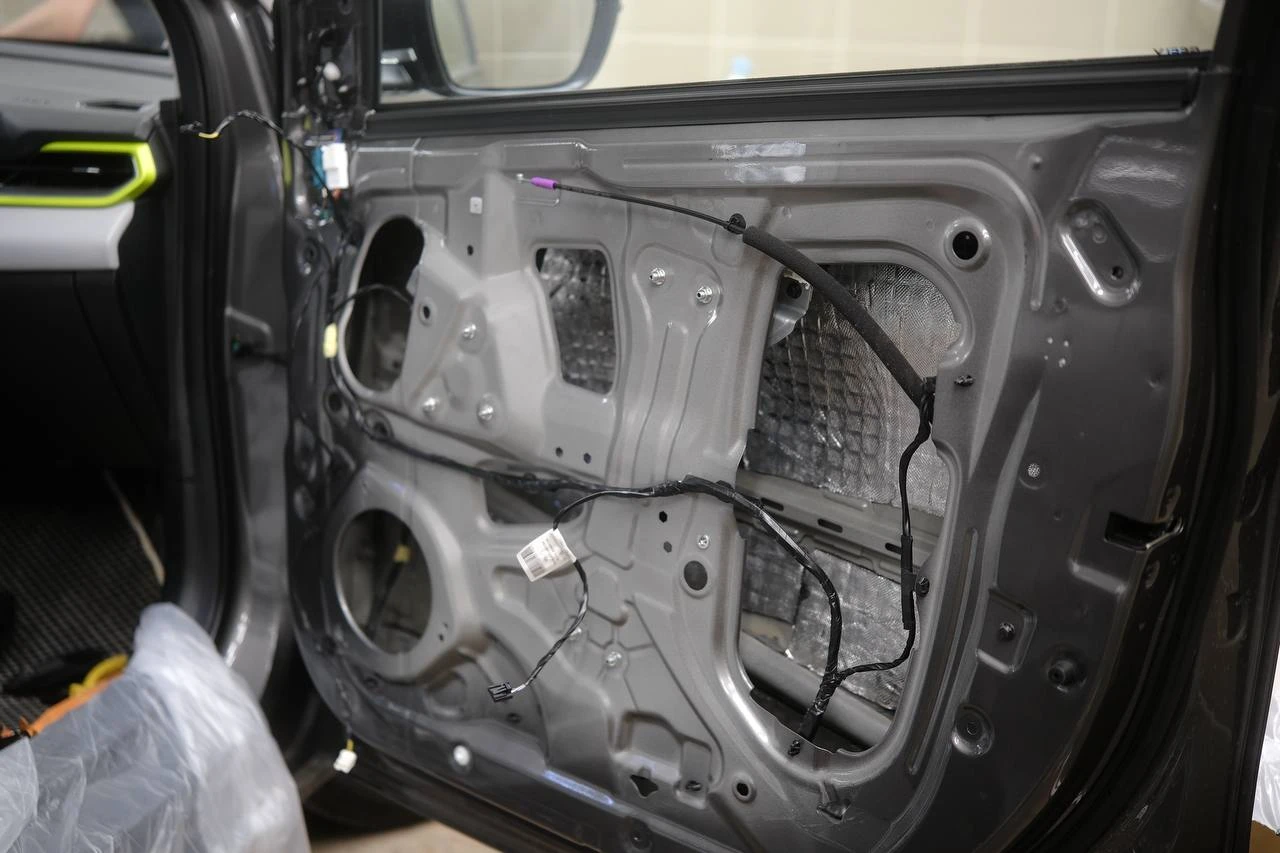 Geely Coolray - автозвук и шумоизоляция Geely Coolray - автозвук и шумоизоляция